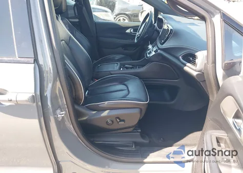 2021 Chrysler Pacifica Hybrid Limited z USA, uszkodzony, nr VIN 2C4RC1S76MR544495